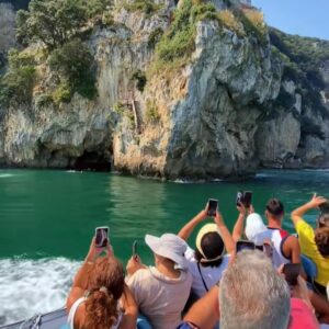 Excursión en barco Ruta Laredo a Faro del Caballo