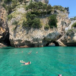 Experiencia Snorkel descubre el fondo marino del faro del caballo desde Santoña